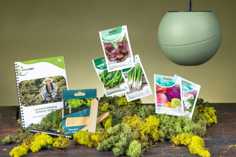Buiten tuinierpakket voor volwassenen met rode bieten, doperwten, zinnia, cosmea, bosui en een Globee